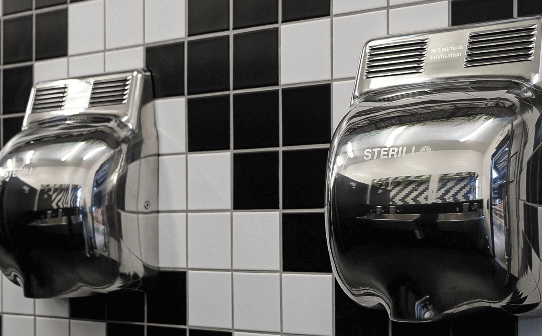 Blog Article Main Image: SMOOTH TRANSITIONS: ENSURE HYGIENE THROUGH CHANGING SEASONS.
