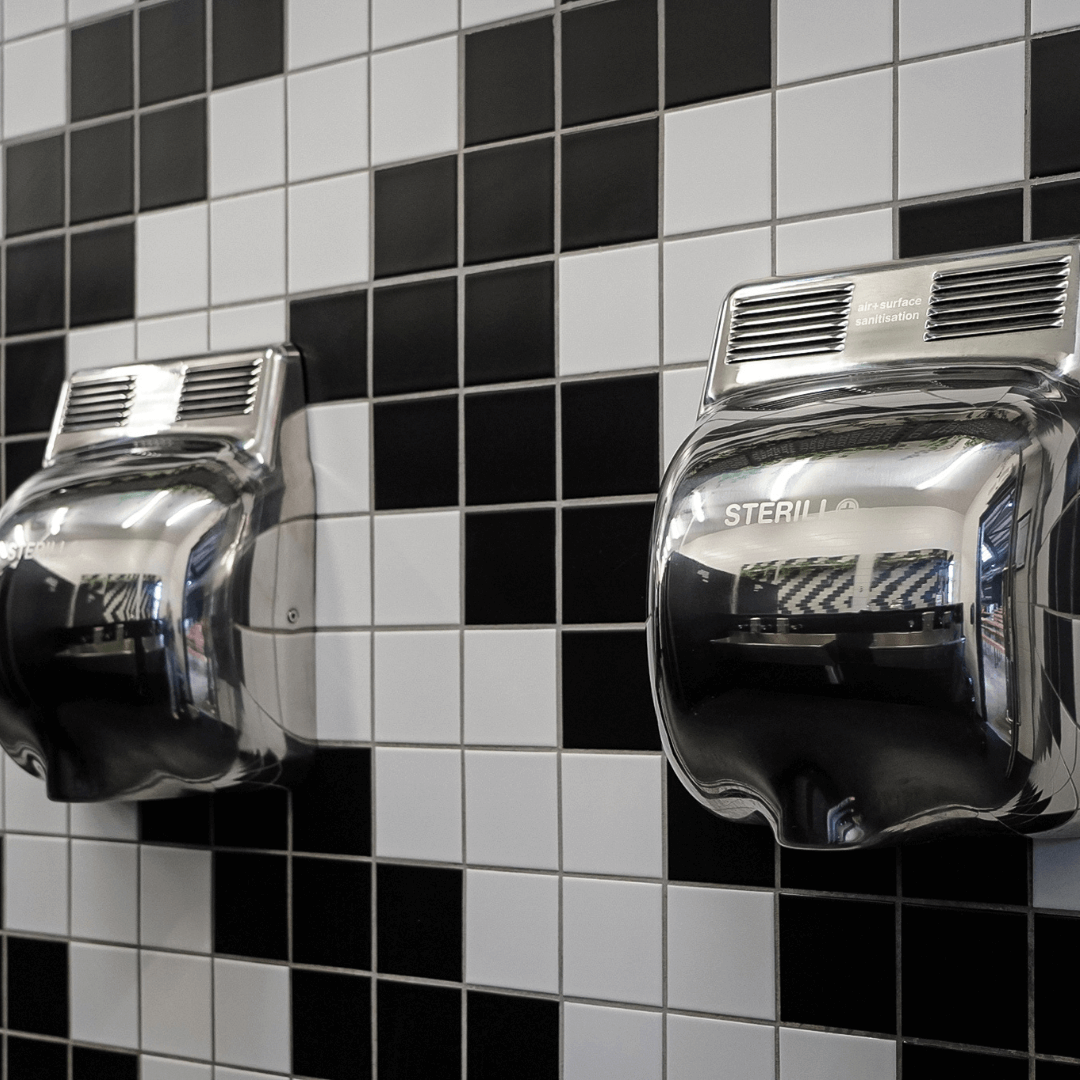 Blog Article Main Image: SMOOTH TRANSITIONS: ENSURE HYGIENE THROUGH CHANGING SEASONS.